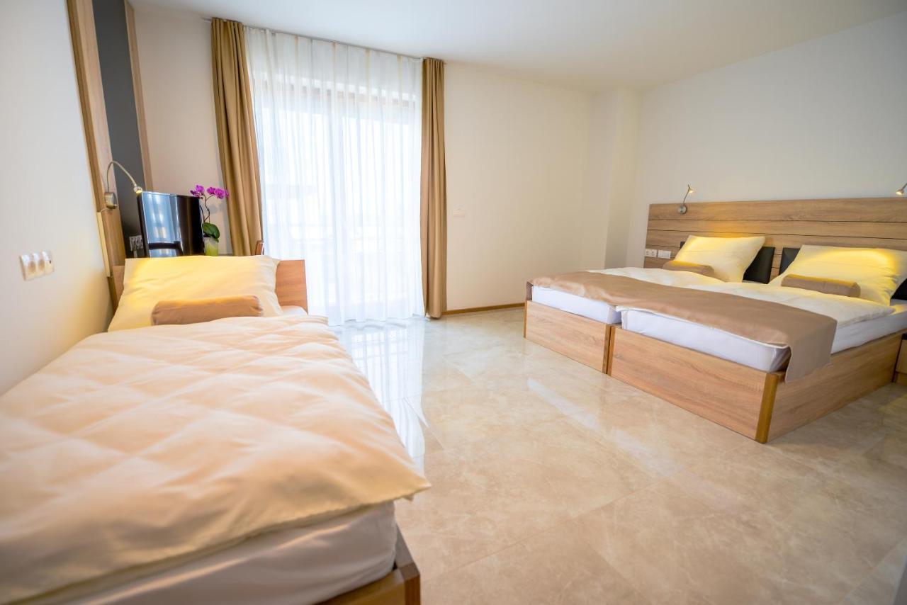 Hotel Baron Smlednik Luaran gambar