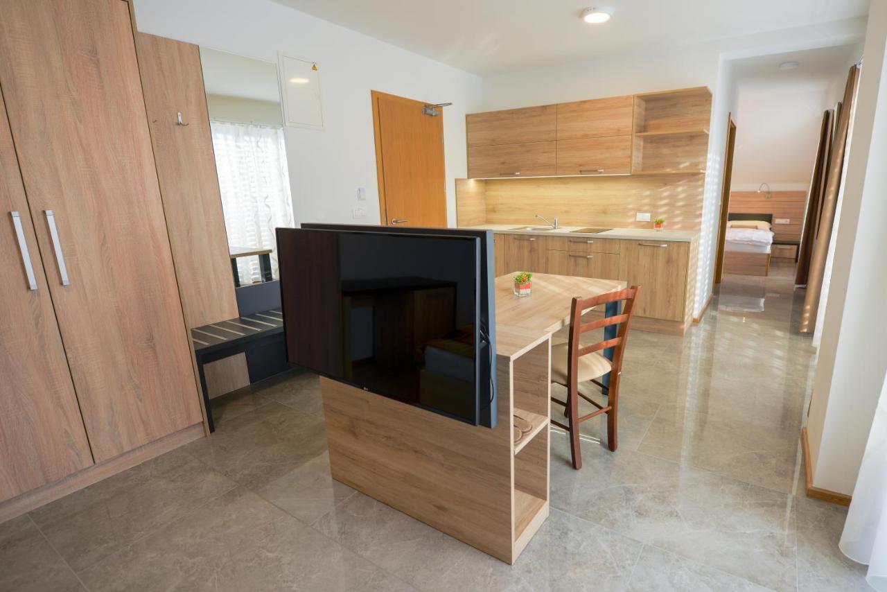Hotel Baron Smlednik Luaran gambar