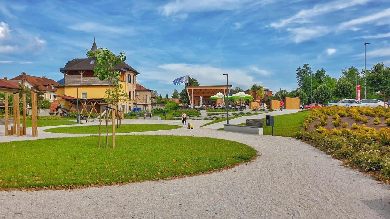 Hotel Baron Smlednik Luaran gambar
