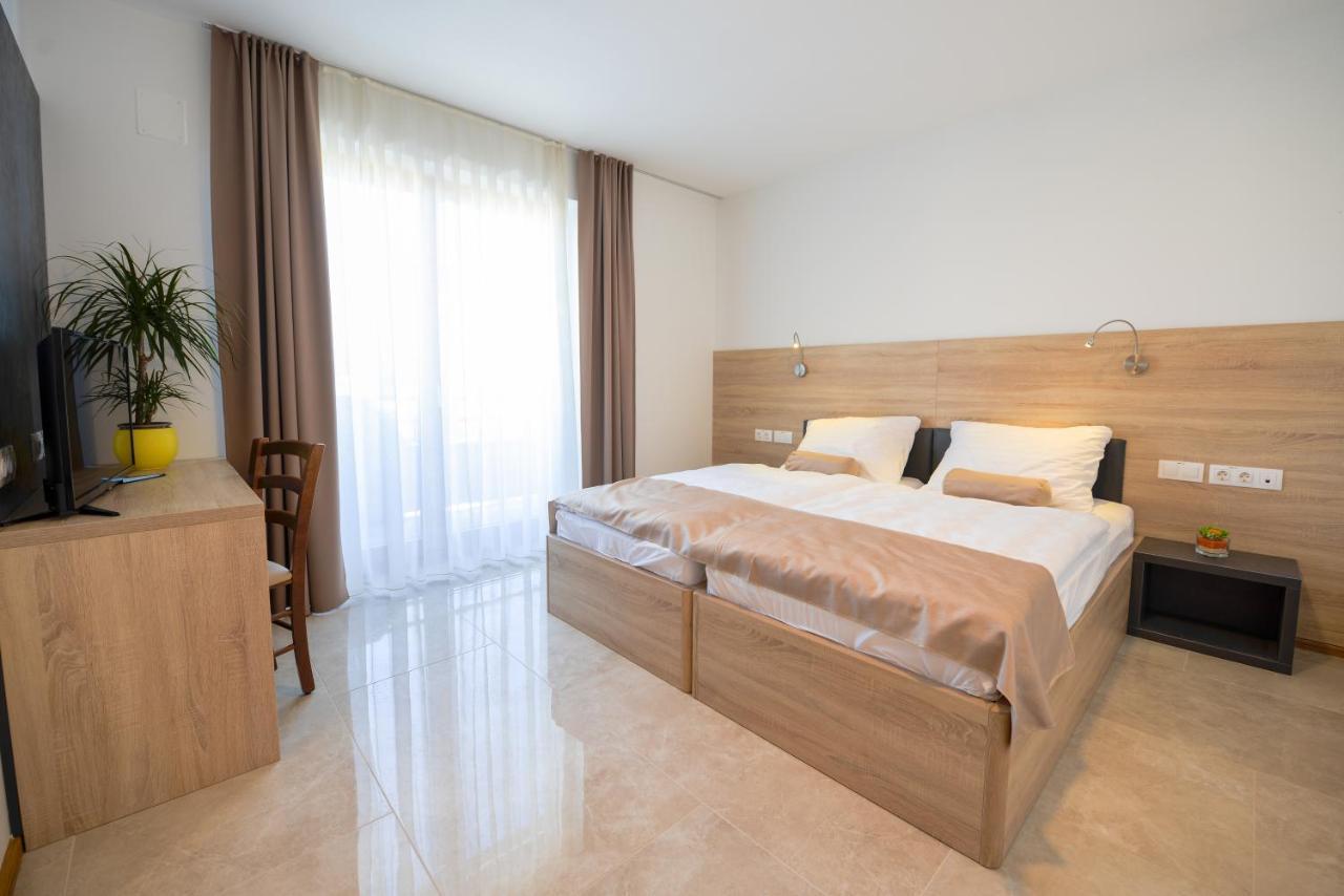 Hotel Baron Smlednik Luaran gambar