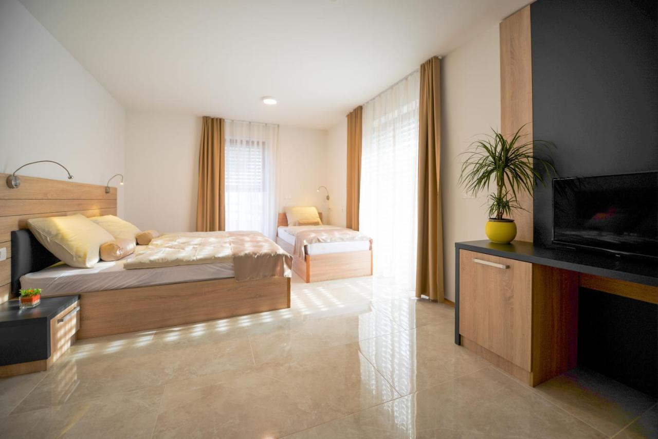 Hotel Baron Smlednik Luaran gambar