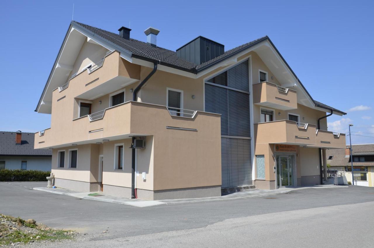 Hotel Baron Smlednik Luaran gambar