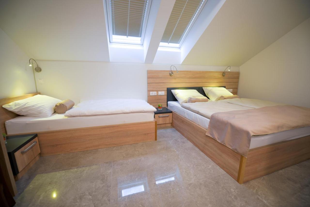 Hotel Baron Smlednik Luaran gambar