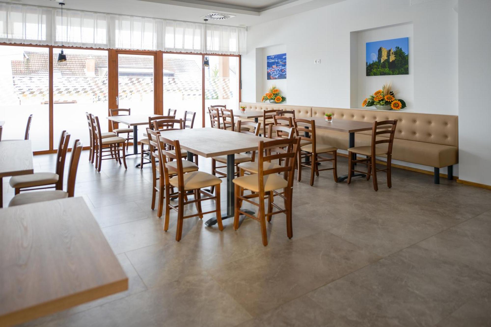 Hotel Baron Smlednik Luaran gambar